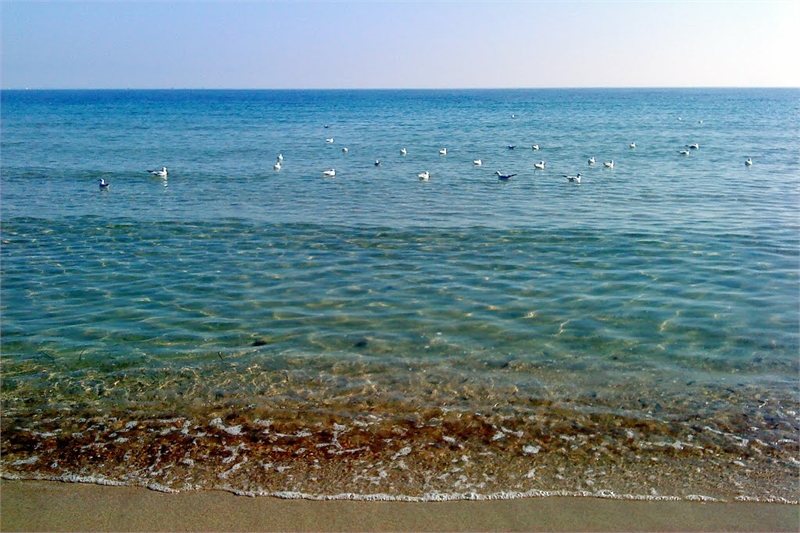 пляж на Западном берегу Крыма